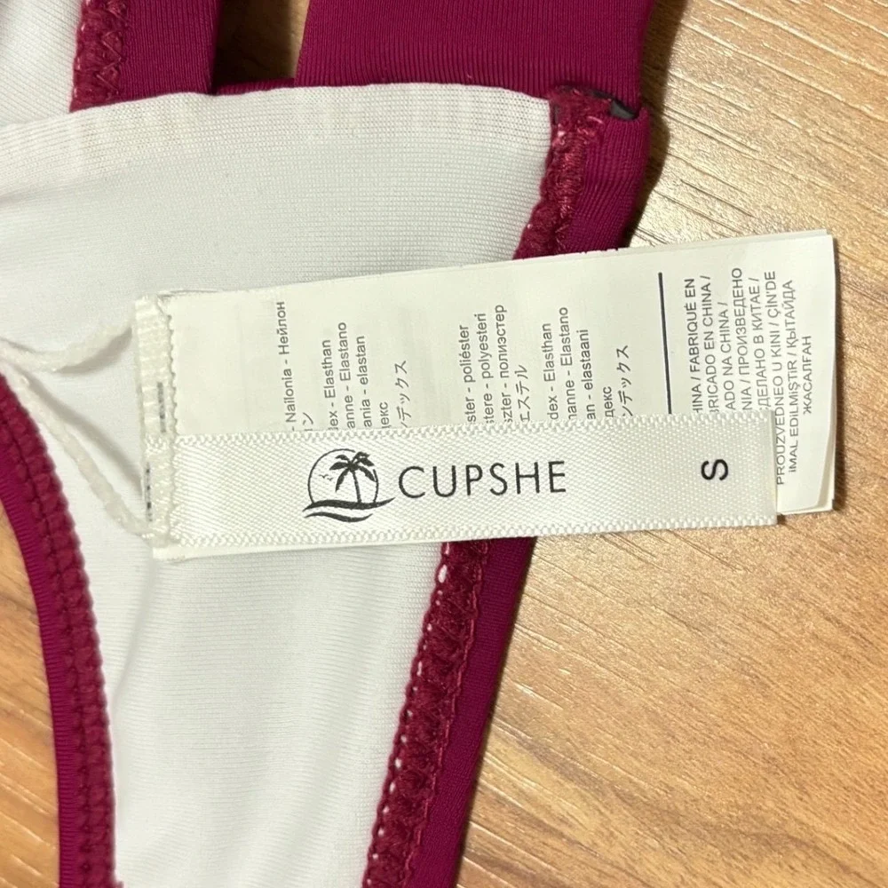 Cupshe Bikini Top Magenta Pink Twisted Front Padded Swimwear Beach Small 11A